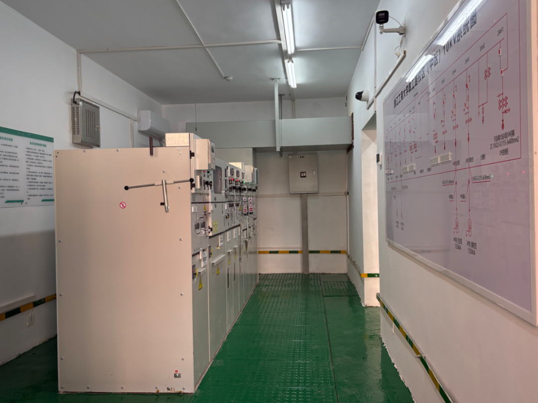 “教工路振兴计划”进行时：校区配电房移位改造工程通过竣工验收并顺利通电